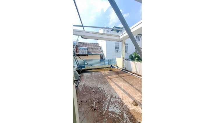 Bán Nhà 3Tầng 63m2_4.7x13 HXH 1C Chỉ Hơn 4 Tỷ Khu Vip Bên Sông Hiệp Bình Chánh Thủ Đức